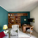 Διαμέρισμα 4 Balconi House-elegante Dimora Nel Centro Storico