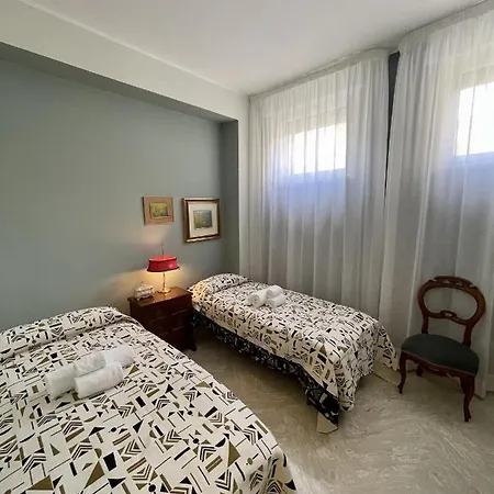 4 Balconi House-elegante Dimora Nel Centro Storico Apartment Lecce
