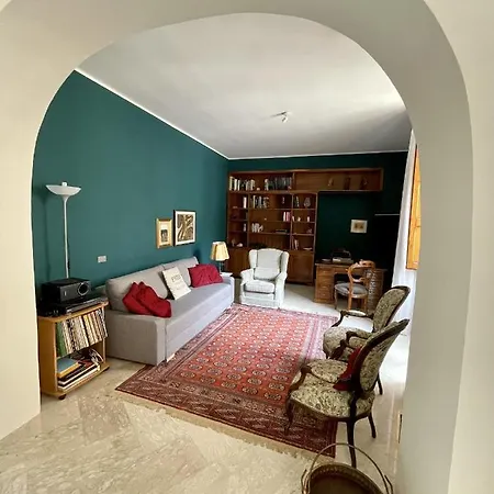 Apartment 4 Balconi House-elegante Dimora Nel Centro Storico *