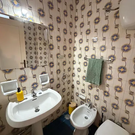 4 Balconi House-elegante Dimora Nel Centro Storico Appartement